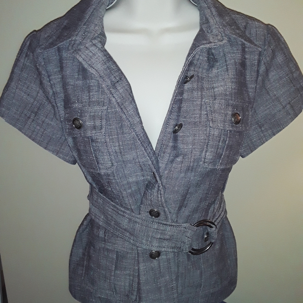 New Directions Gray wrap around top